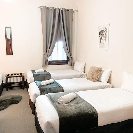 Neath Hotel Kültér fotó