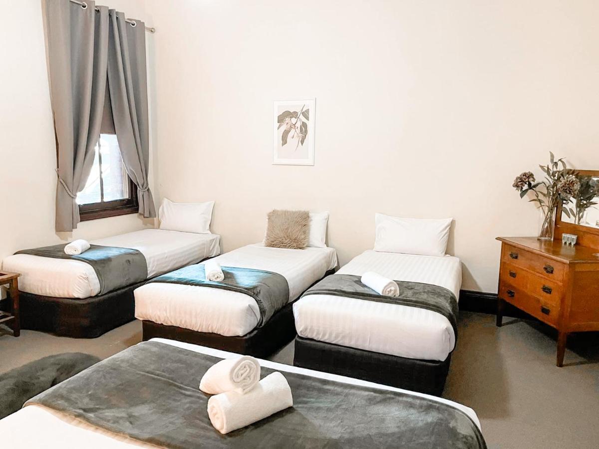Neath Hotel Kültér fotó