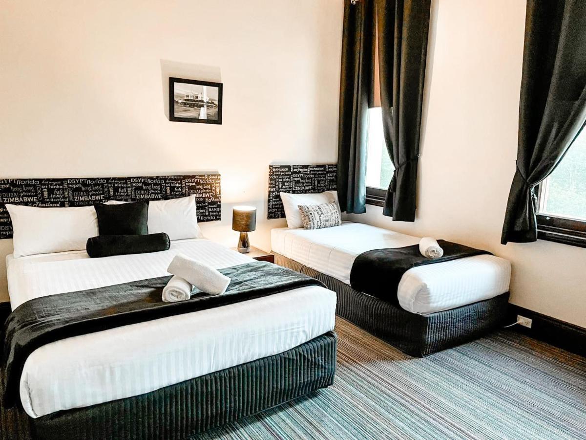 Neath Hotel Kültér fotó
